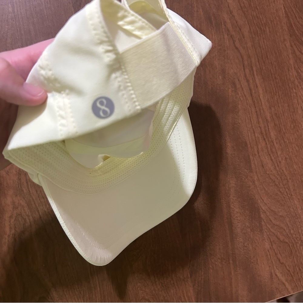 Ladies golf/tennis cap - Picture 2 of 2